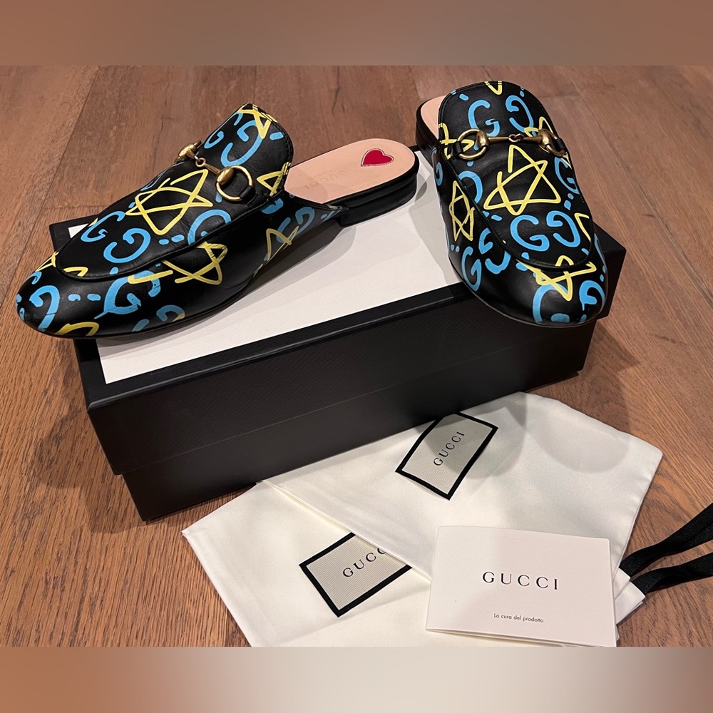🔹 Gucci Princetown Ghost Star Leather Mules